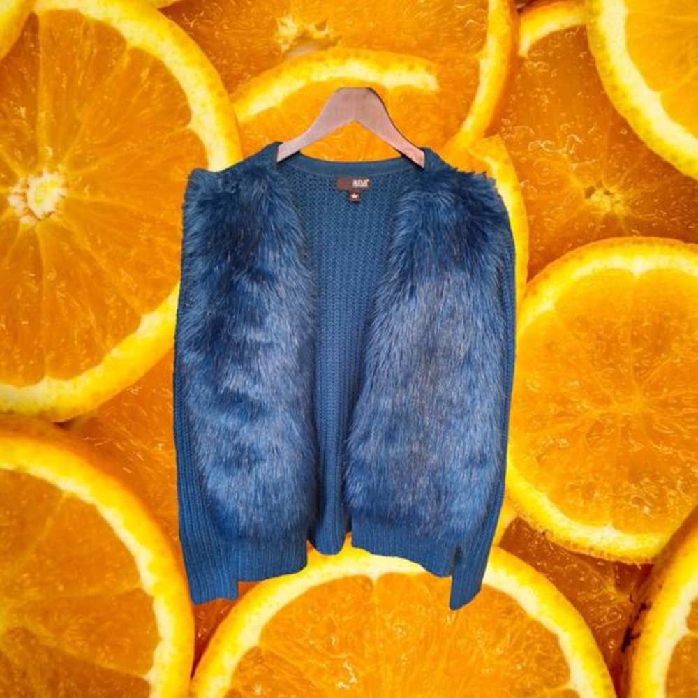 ANA Blue Faux Fur and Sweater Vest Size Large